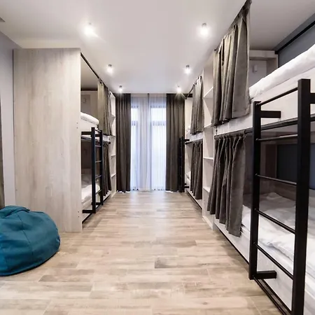 Hostel Is'land Uschhorod